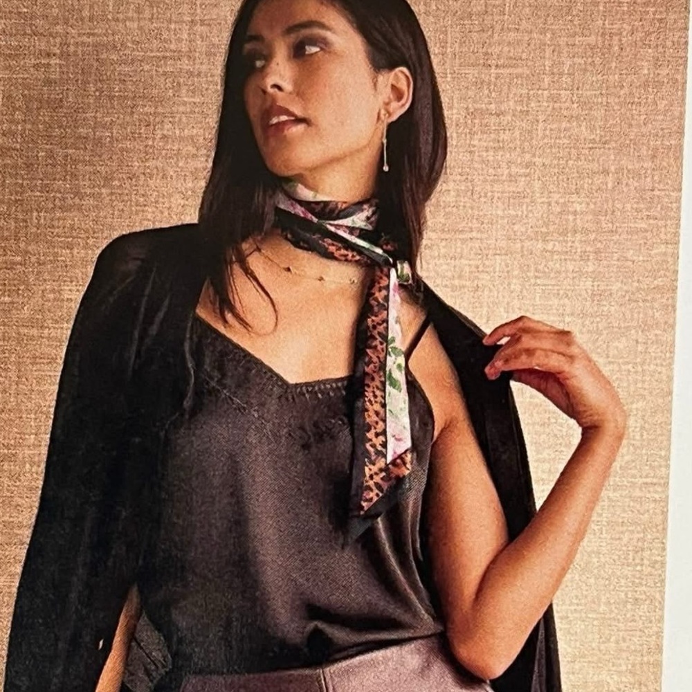 Cabi Simone Scarf - Picture 12 of 14